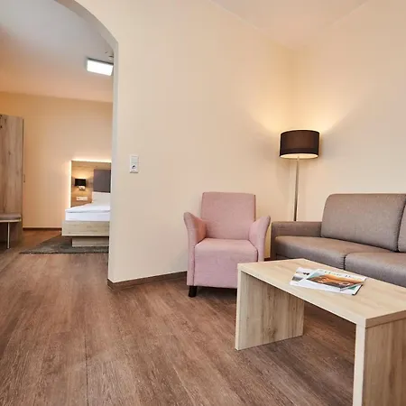 Flair Zum Schiff Hotel 3*