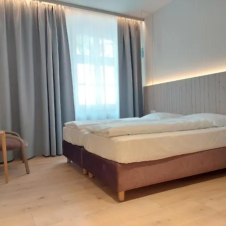 Flair Zum Schiff Hotell Meersburg