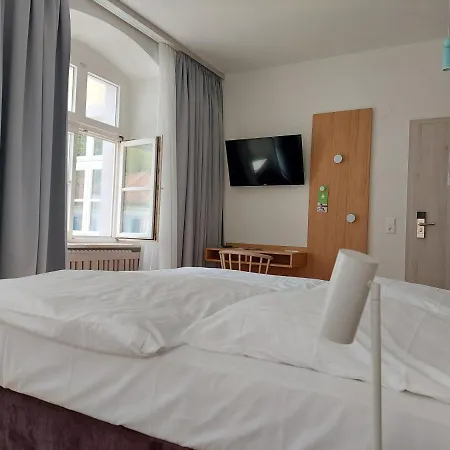 Flair Zum Schiff Hotell Meersburg