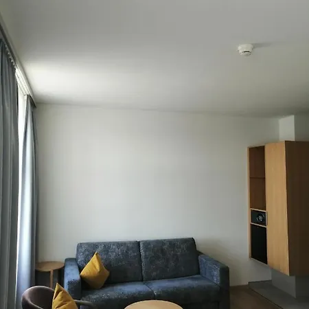 酒店 祖默斯切夫弗莱尔酒店