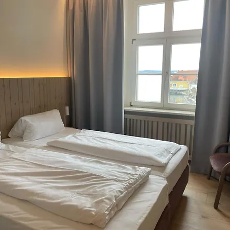 Flair Zum Schiff 3*