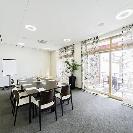 Flair Zum Schiff מלון