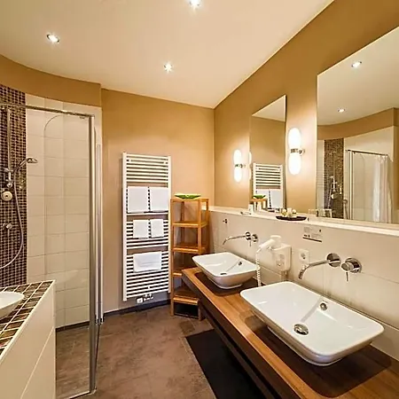 Flair Zum Schiff Otel 3*