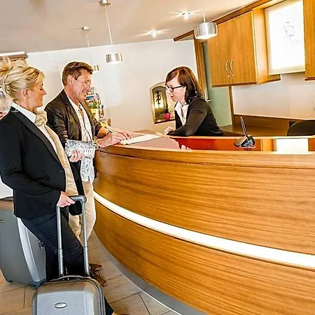 Otel Flair Zum Schiff 3*